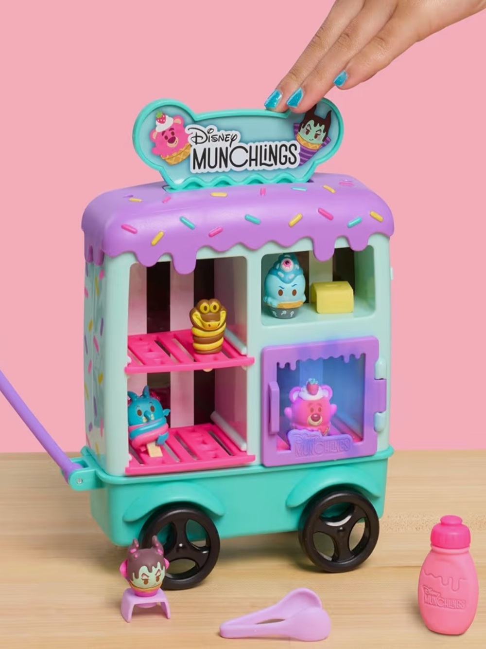 Disney NWT Munchlings Ice Cream Cart 10 Piece Color Changing Figure Playset - Picture 5 of 13